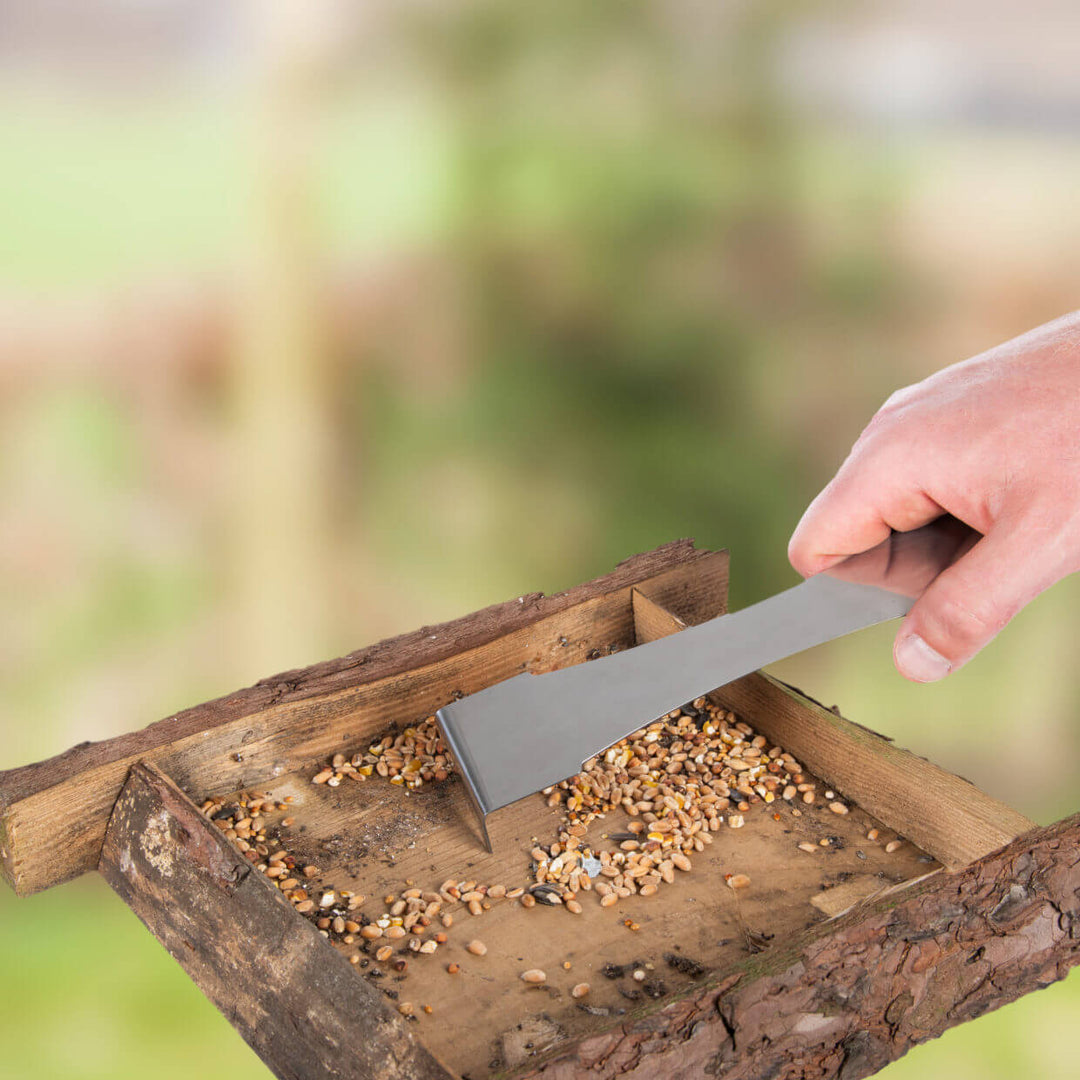 Connecting to Nature Bird Table Scraper